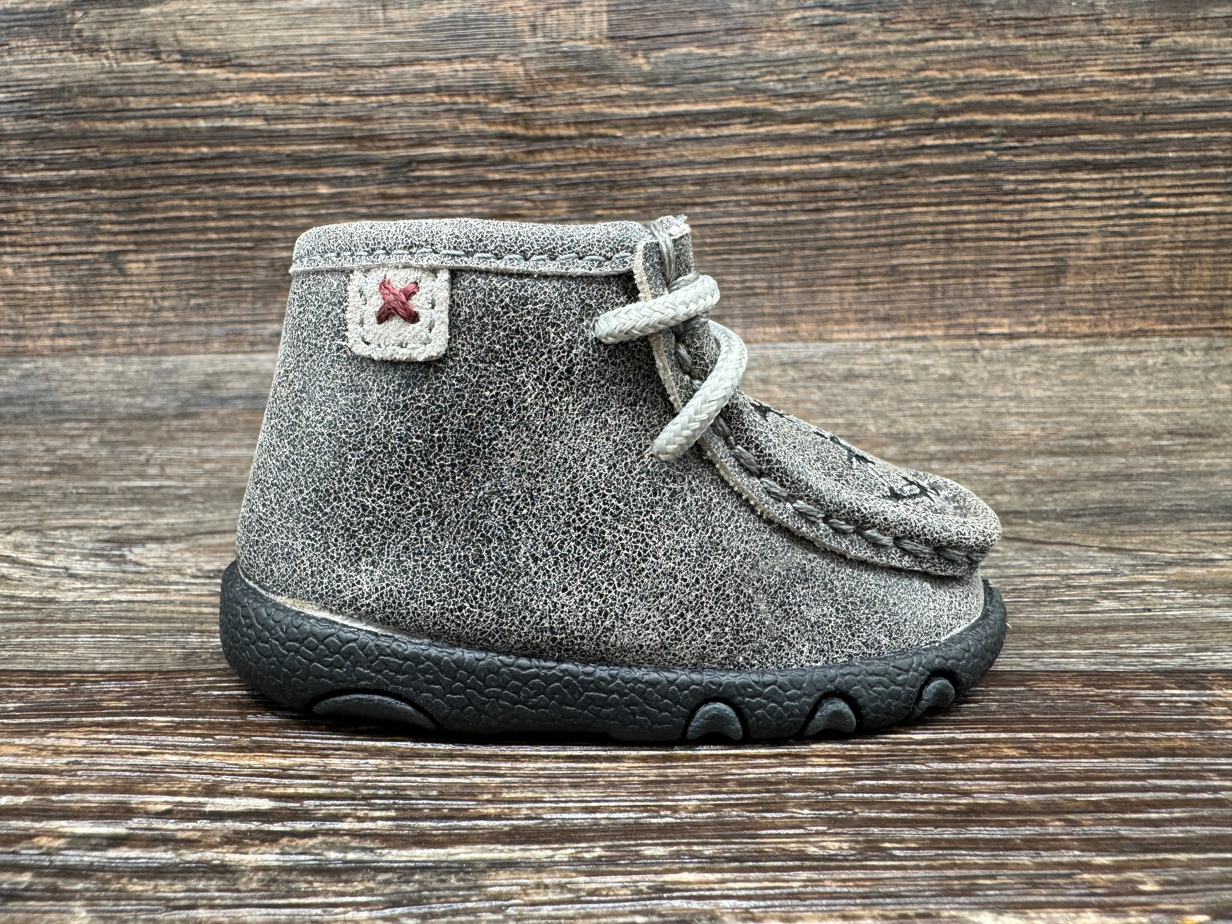 ICA0038 Infant/Toddler Chukka Driving Moc by Twisted X