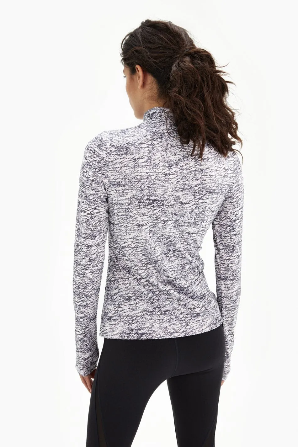 STRIKING LONG SLEEVE TOP